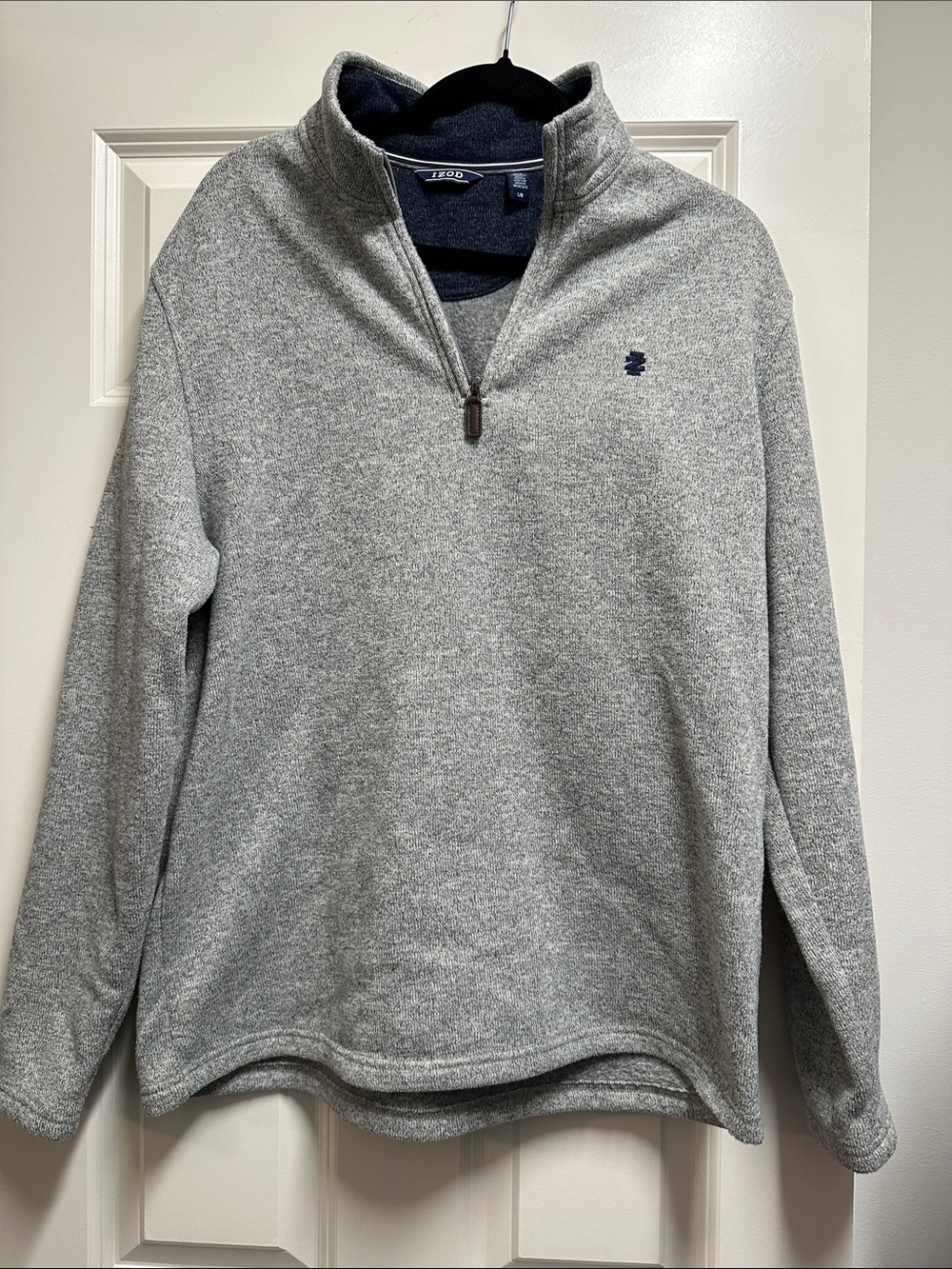 Izod Men’s Light Gray Heather Half-Zip Pullover Sweater